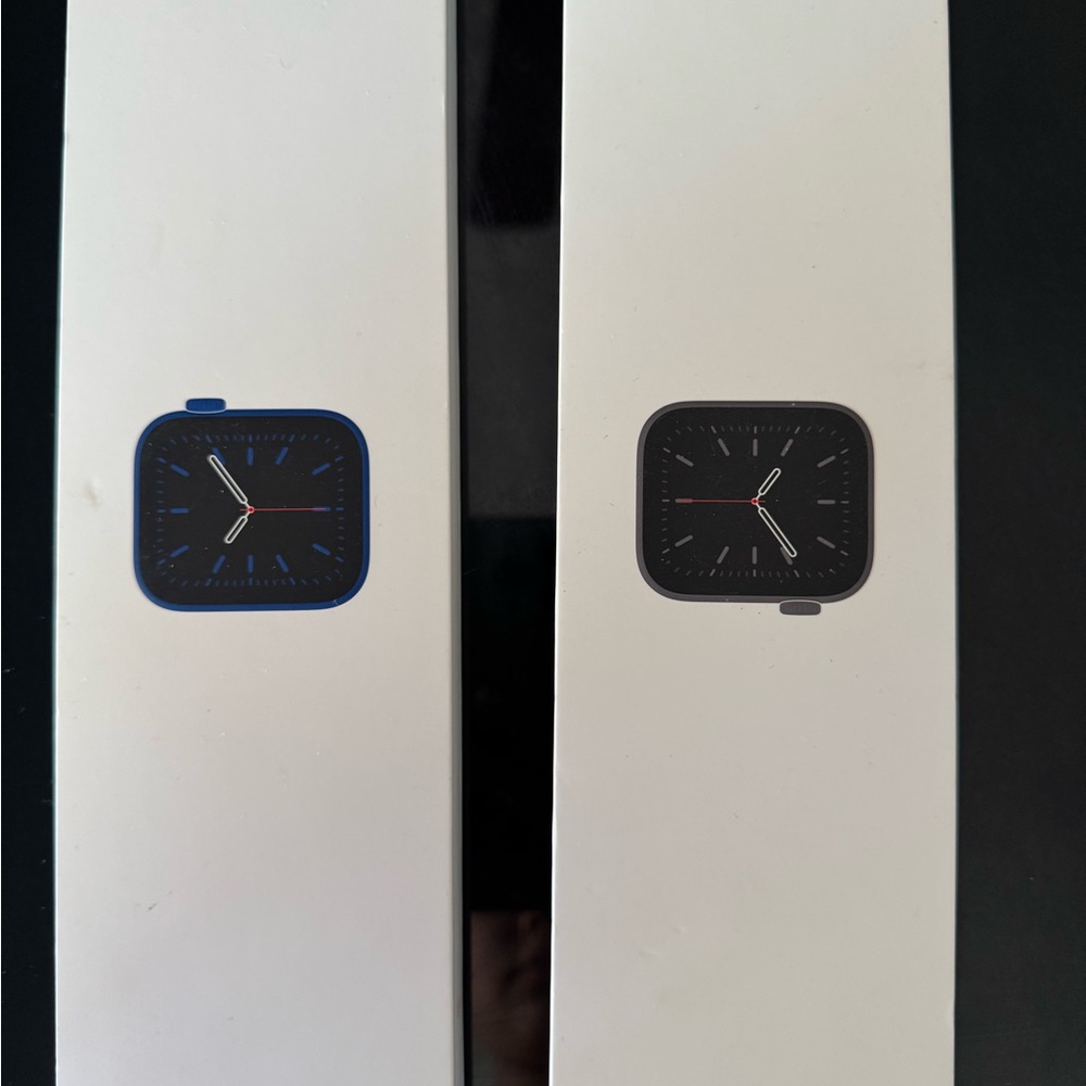 Apple Smartwatch in Black and Blue